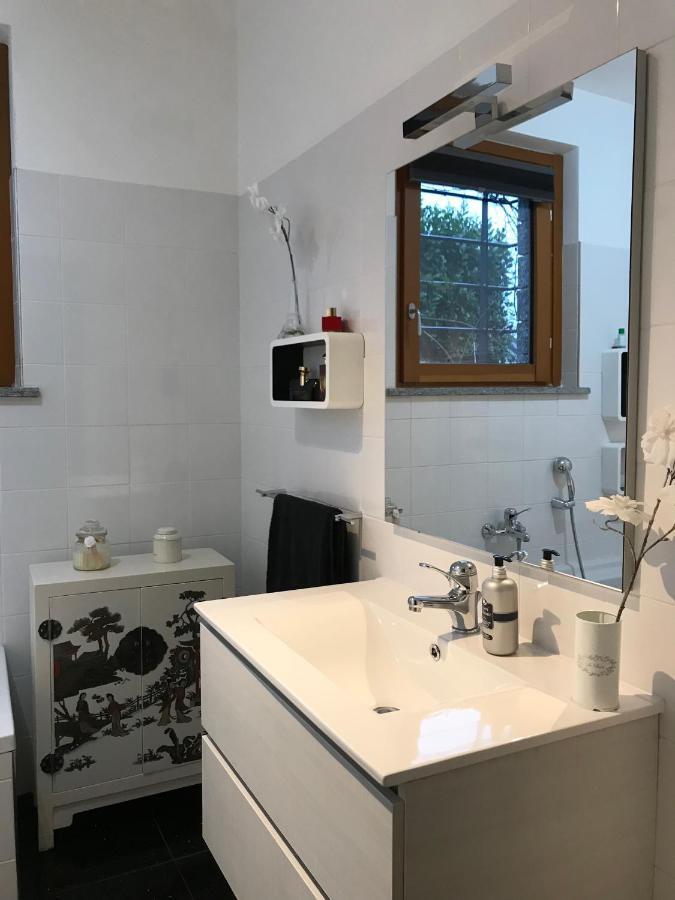 Armonie Del Lago - Lakeview Retreat With Private Garden, Pool & Jacuzzi Baveno Rom bilde